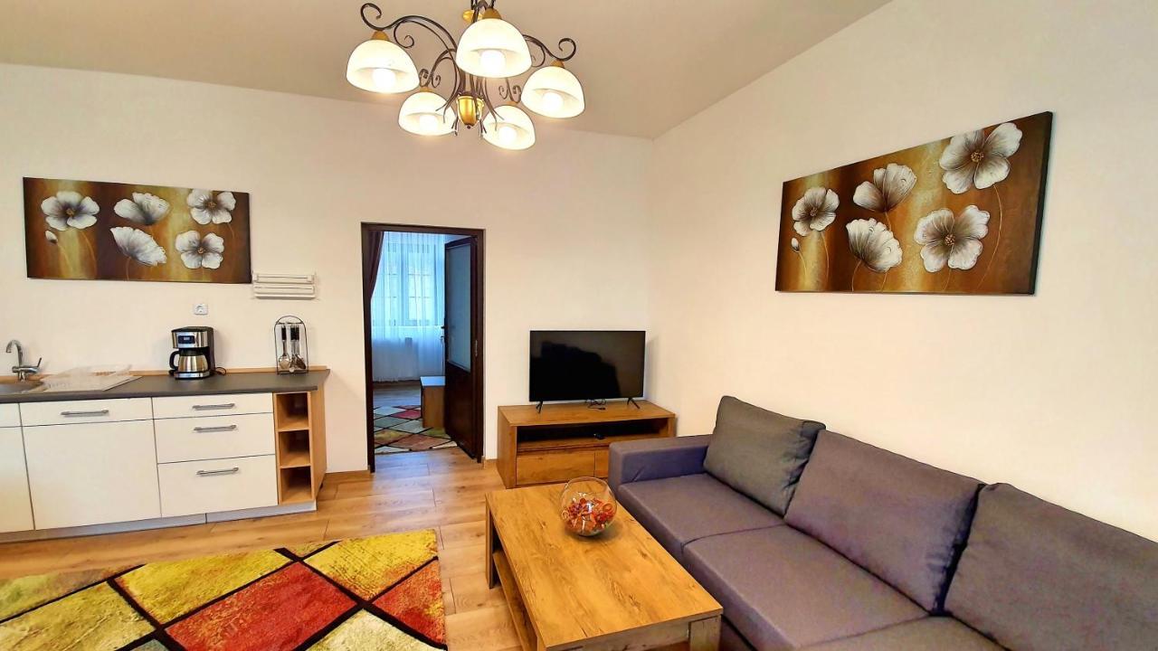 Zur Krone Aparthotel Widdershausen Exteriör bild