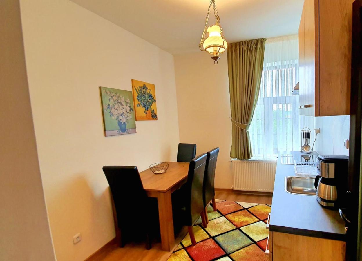 Zur Krone Aparthotel Widdershausen Exteriör bild